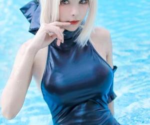 当Kitkat Cosplay遇见圣路易斯，分享的套图居然有这种魔力？